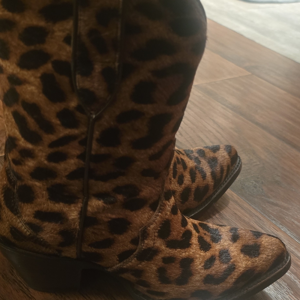 ARIAT Leopard Print Women's Cowboy Booties - Picture 5 of 7